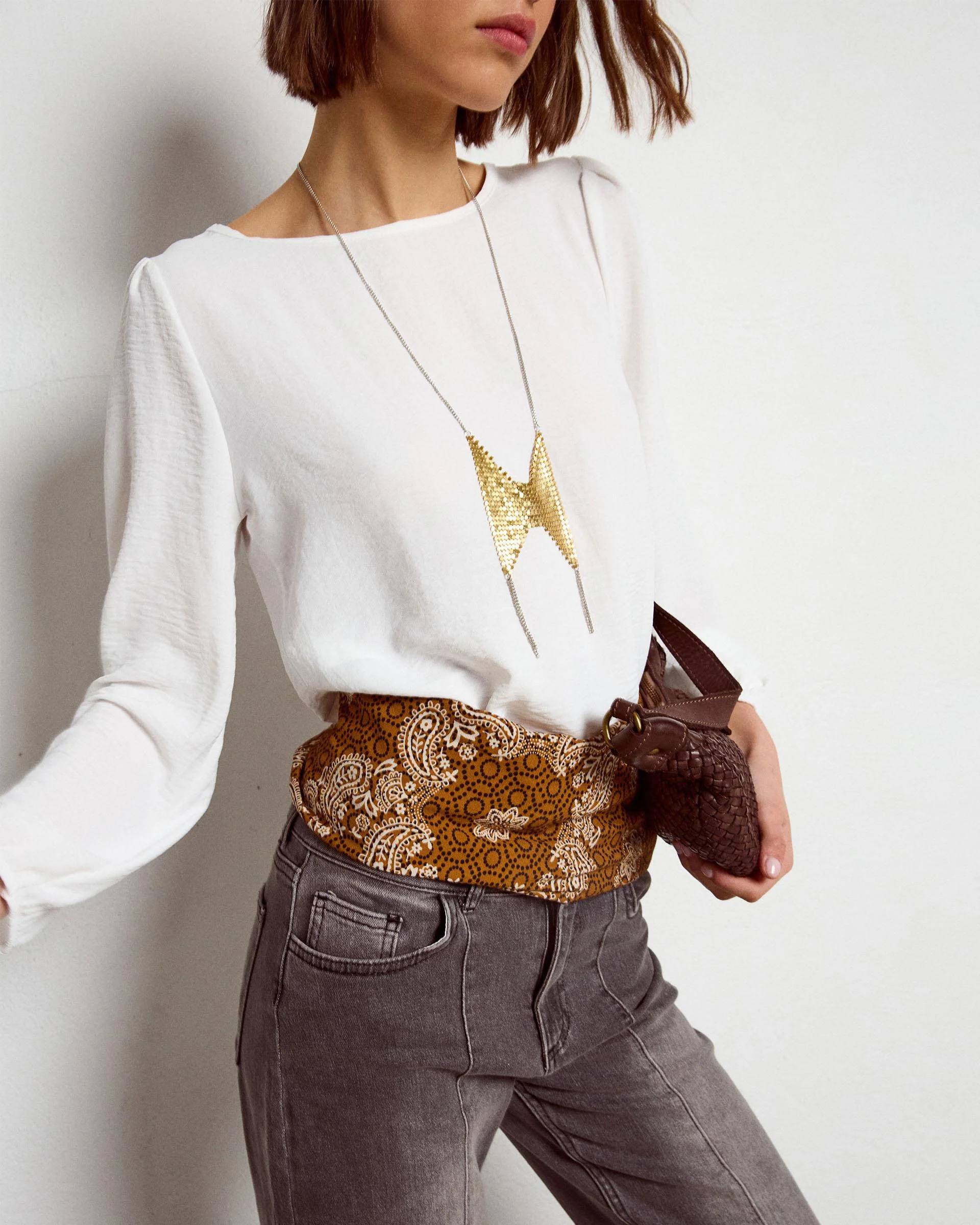 Blusa Básica Cuello Redondo Blanca - Image 4