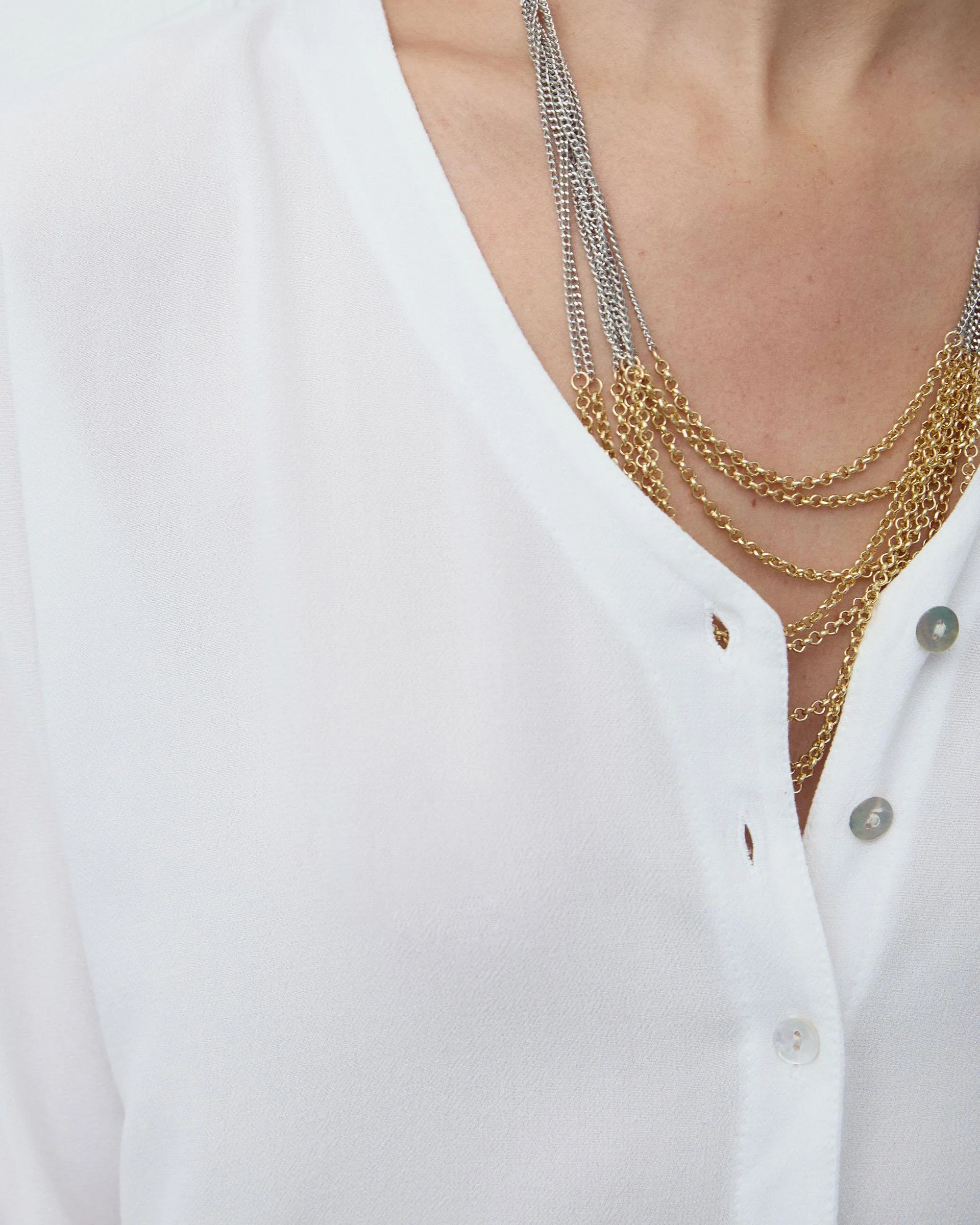 Blusa Básica Escote Pico Blanca - Image 3