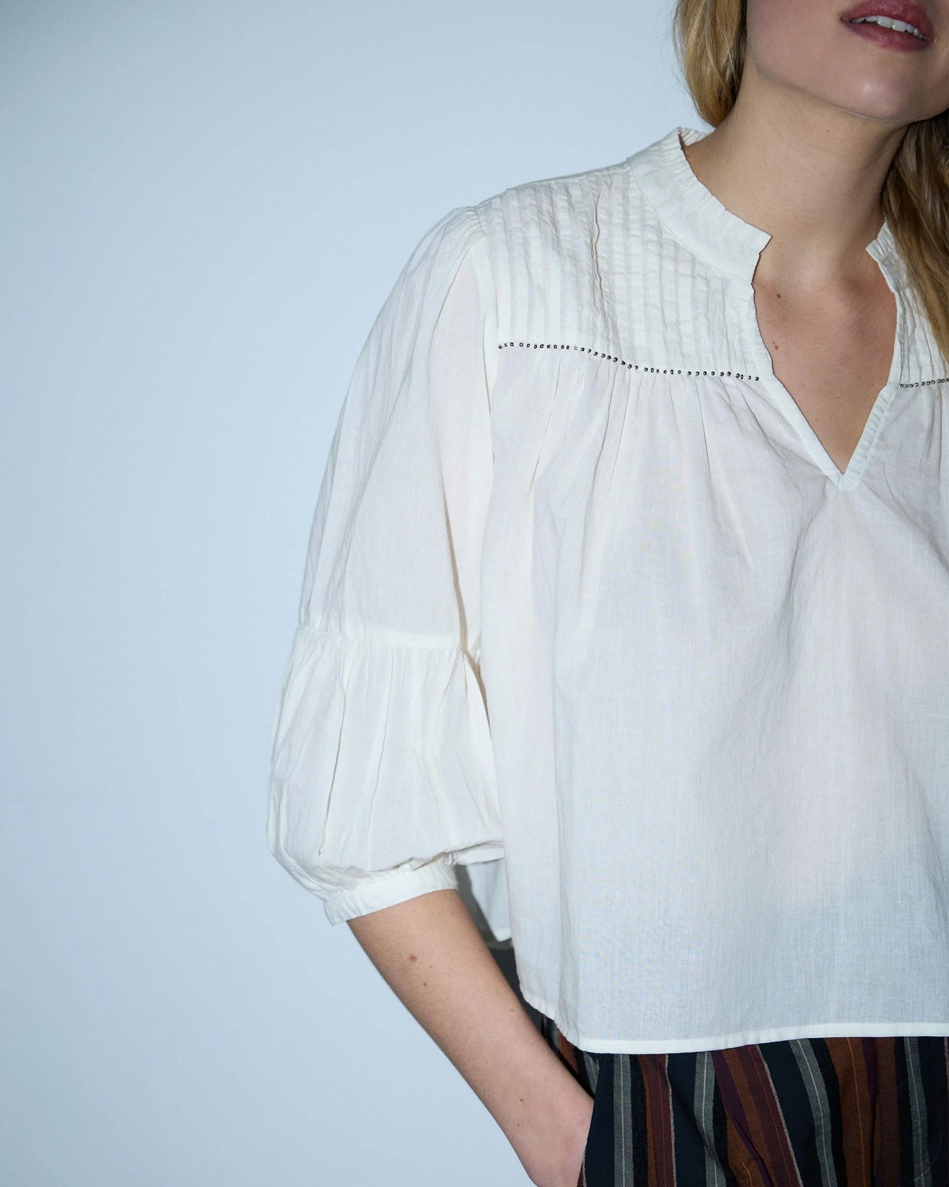 Blusa Jaretas Abalorios Blanca - Image 3