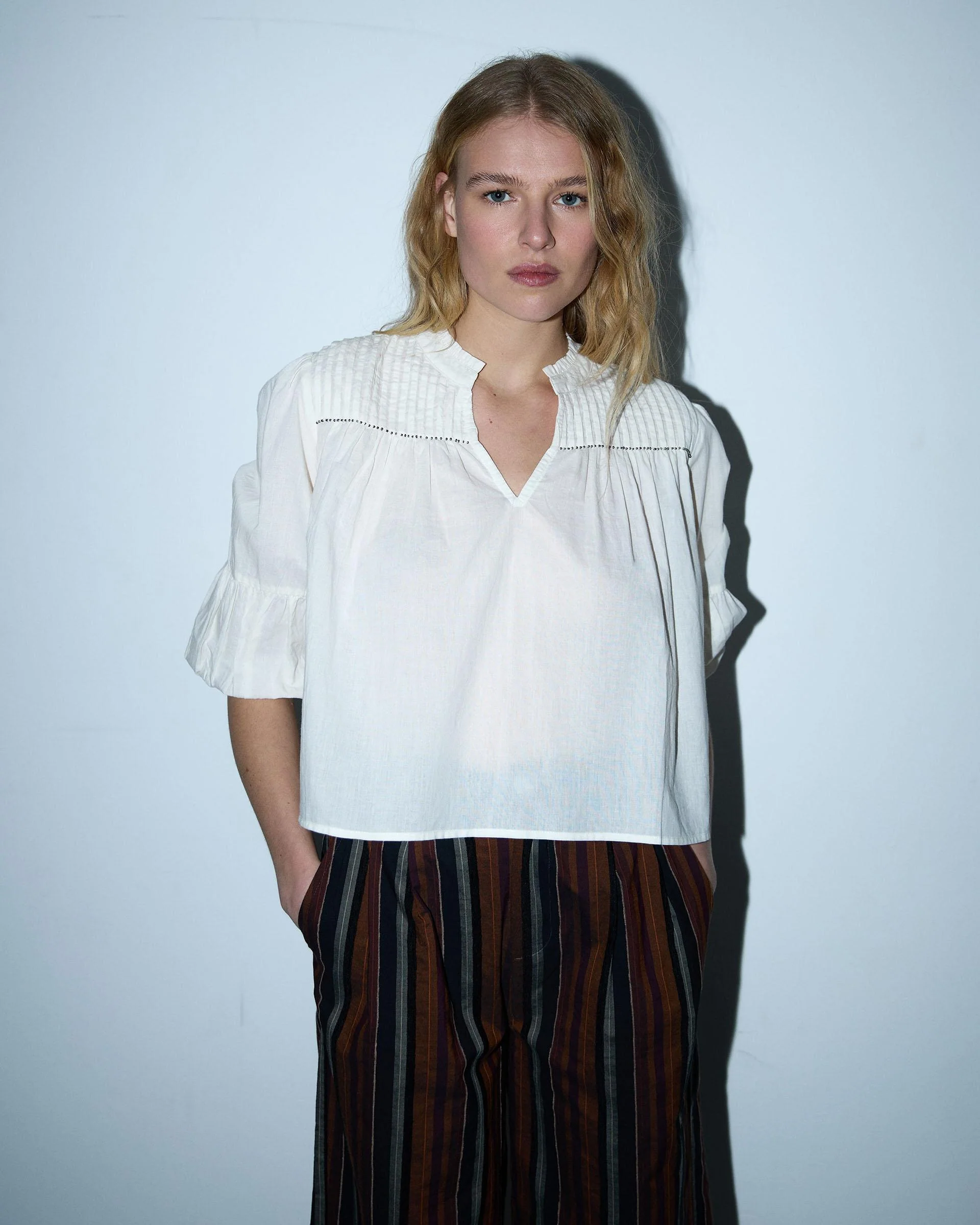 Blusa Jaretas Abalorios Blanca - Image 4