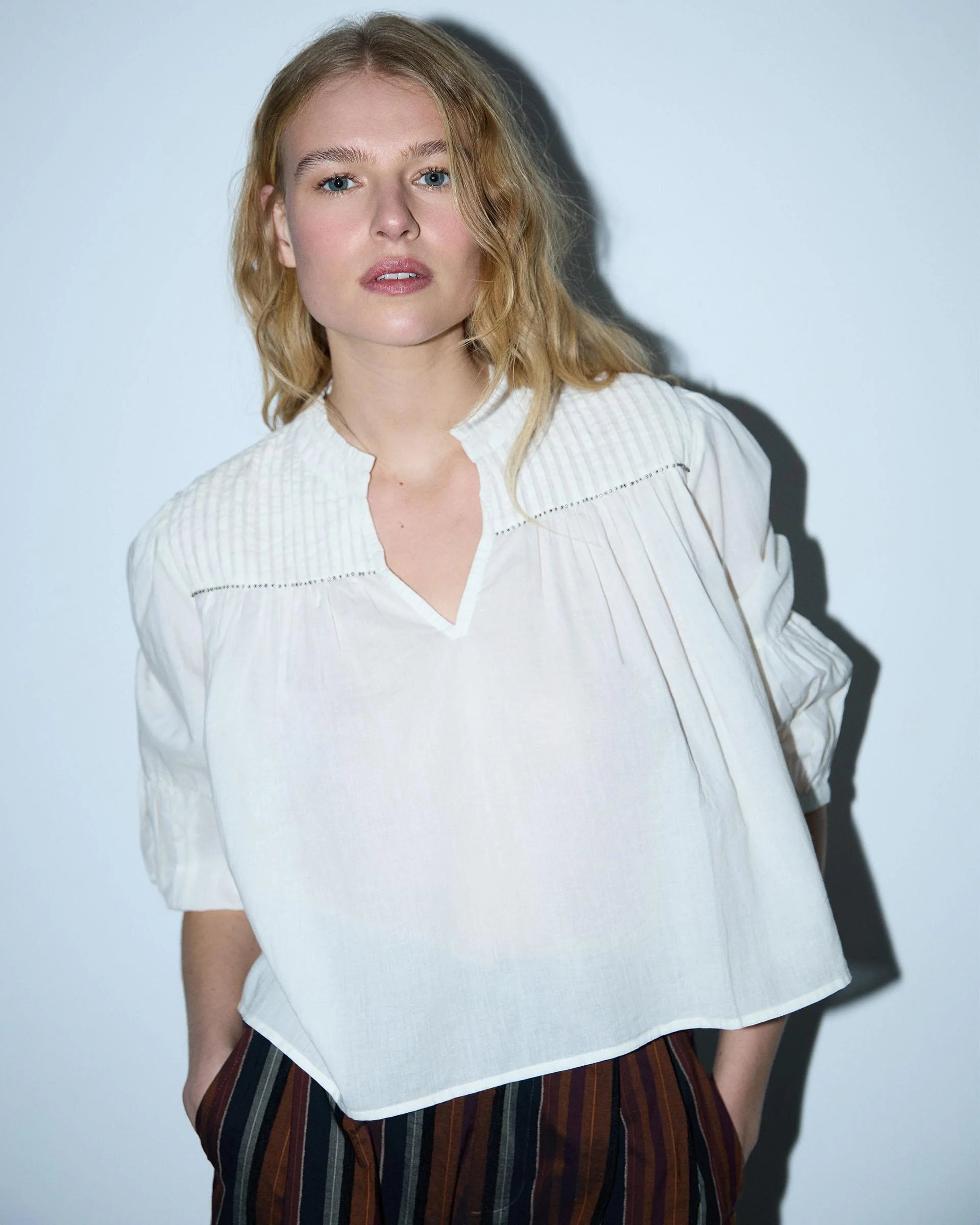 Blusa Jaretas Abalorios Blanca - Image 5