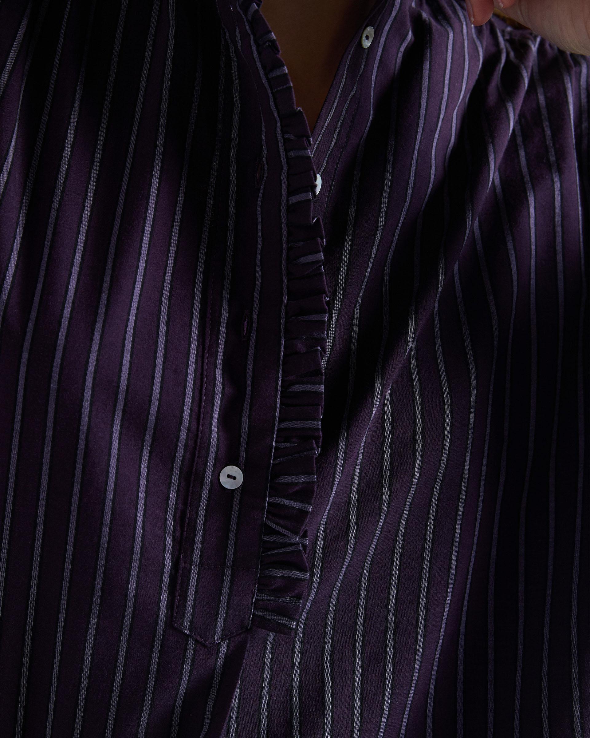 Blusa Rayas Volante Morado - Image 3