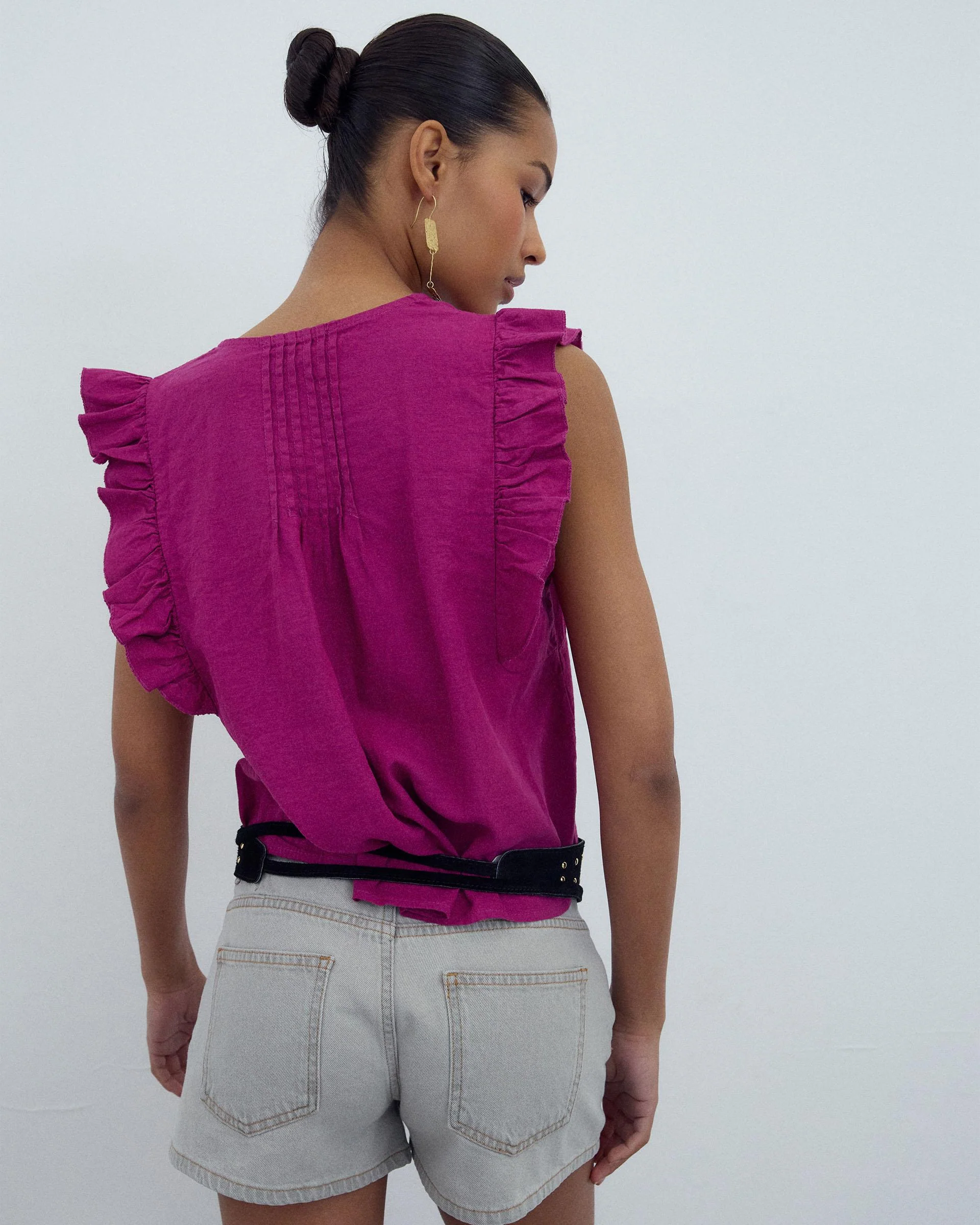 Blusa Sin Mangas Volantes Fucsia - Image 6