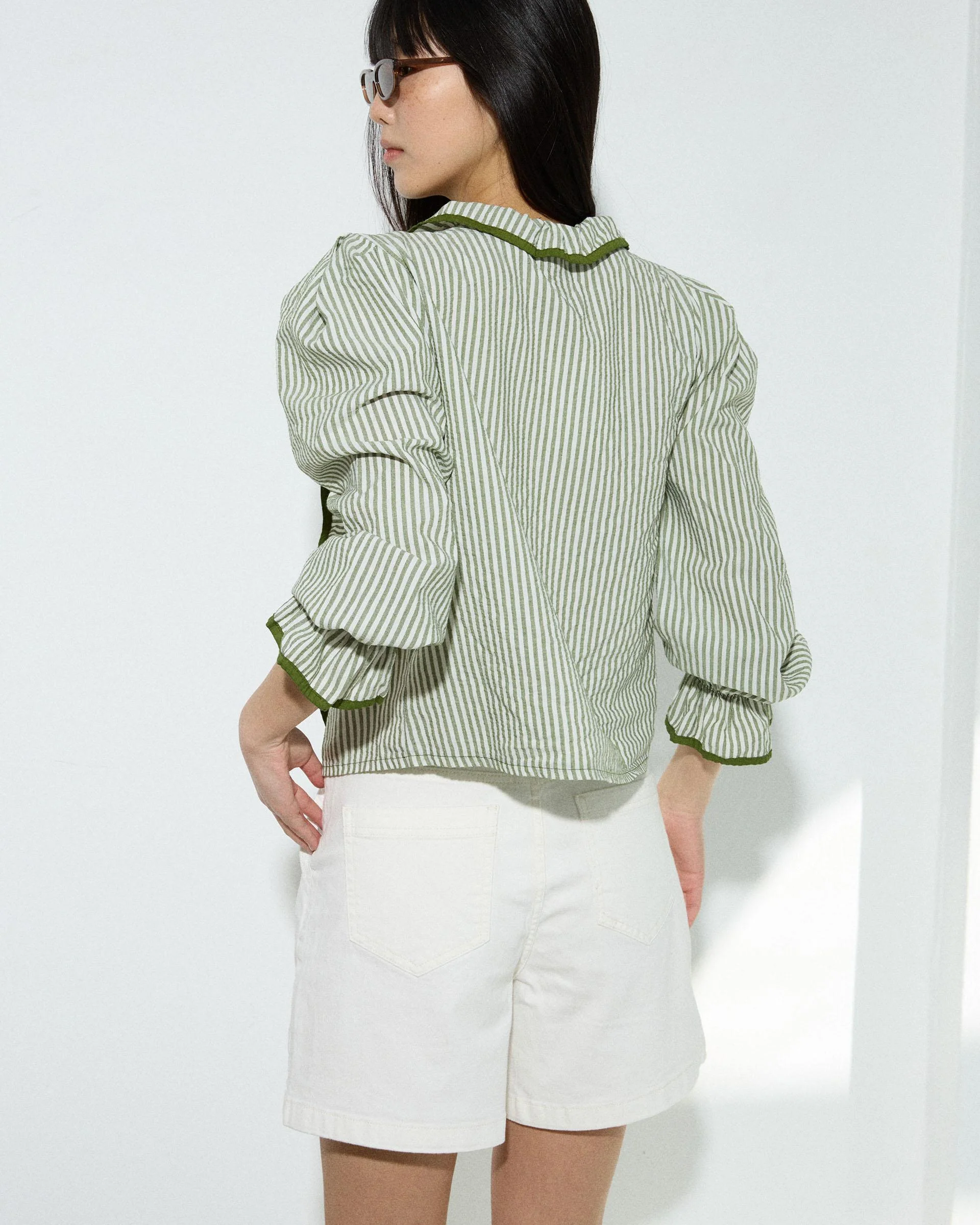 Camisa Volante Lateral Ribete Verde - Image 5
