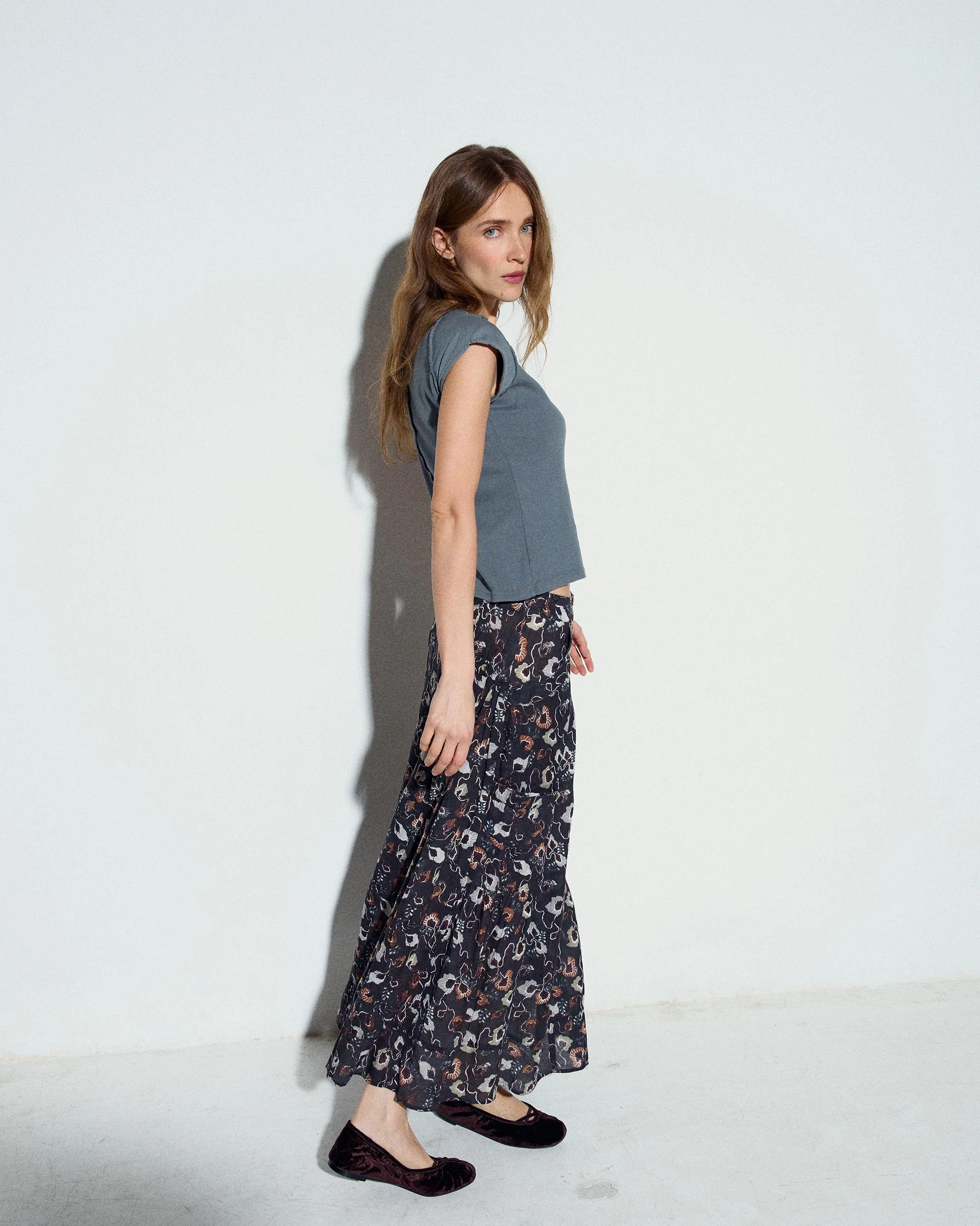 Falda Bolsillos Cargo Estampado Floral Antracita - Image 4