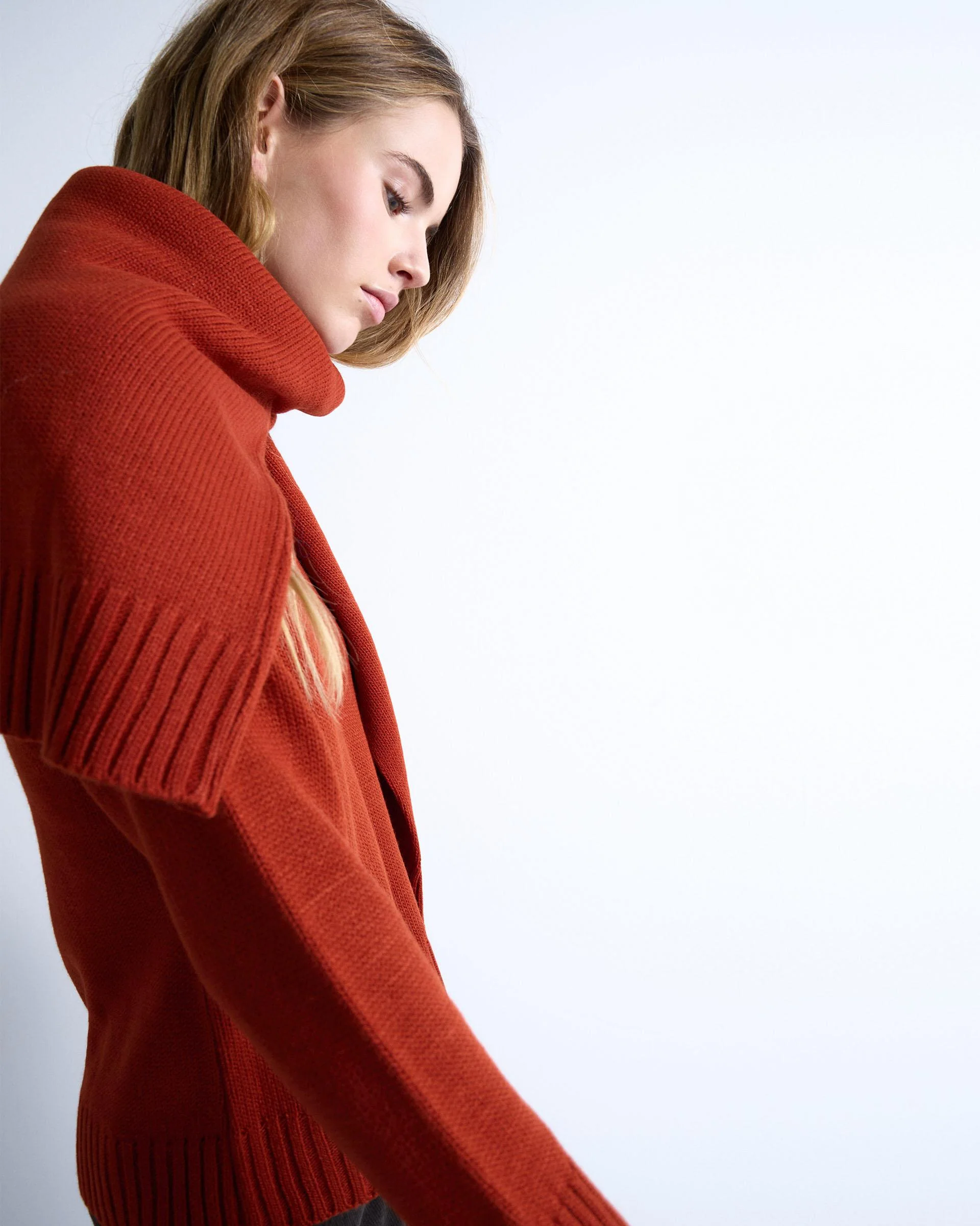 Jersey Cuello Pico Rib Naranja - Image 7
