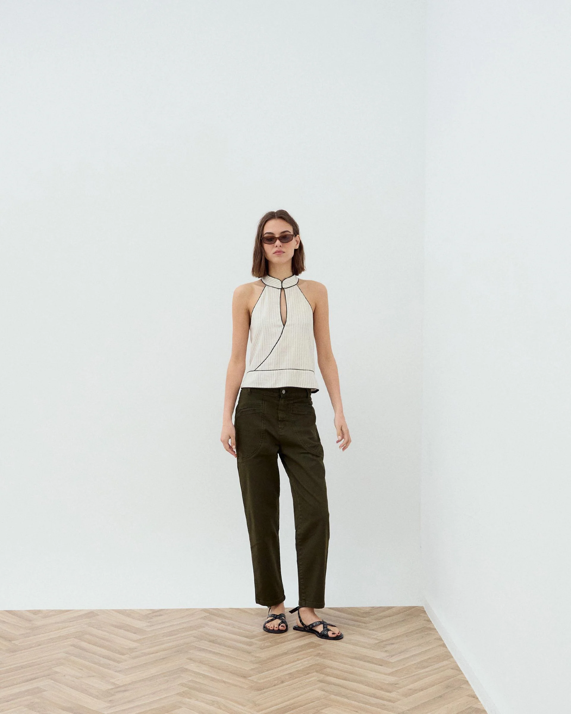 Jeans Bolsillos Ribeteados Verde Oscuro - Image 3