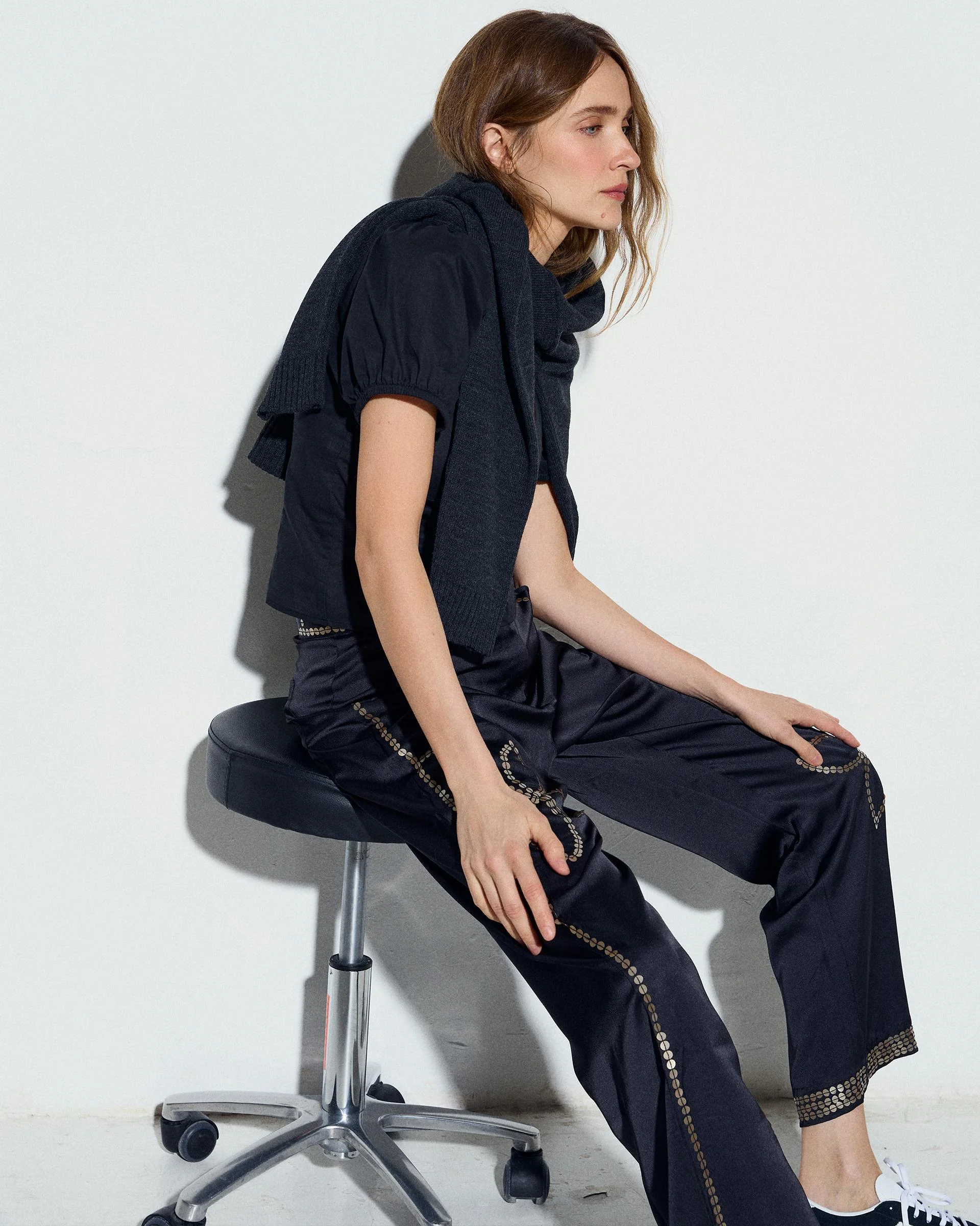 Pantalón Satinado Lentejuelas Negro - Image 5