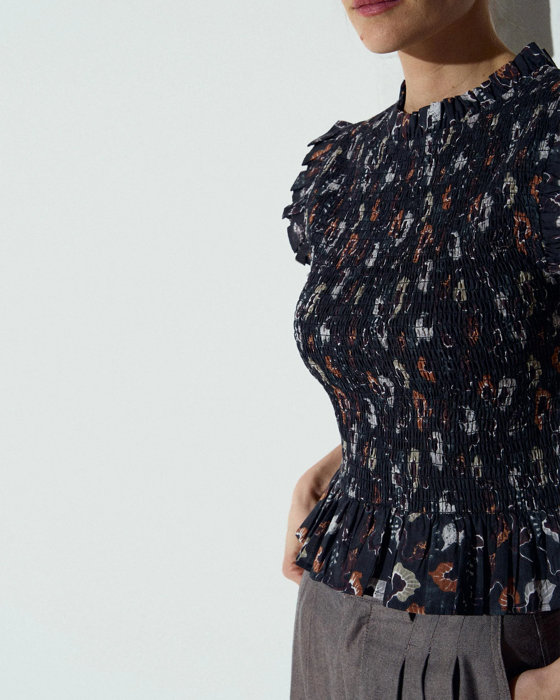 Top Nido De Abeja Estampado Floral Antracita - Image 5